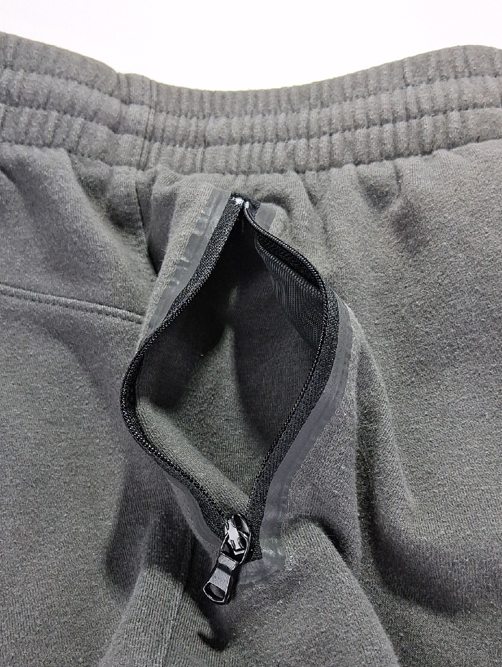 Boys Old Navy Fleece Shorts Size Large (10/12) Dark Gray Front Zipper-Pockets - Picture 5 of 6